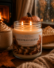 Cargar imagen en el visor de la galería, MIENTRAS LLUEVE- Pumpkin Spice Latte
